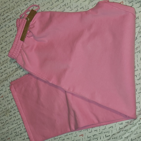 SKIMS Bubble Gum Pink FLEECE pant - Picture 2 of 5